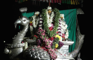 கரூர் கல்யாண பசுபதீஸ்வரர் ஆலய ஆறுமுக சுவாமி வெள்ளி மயில் வாகன திருவீதி உலா